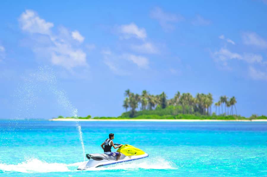 Arabian Sunset Jet Ski Tour – Waves Under the Orange Sky - What the 30 to 60 minutes on the water feels like