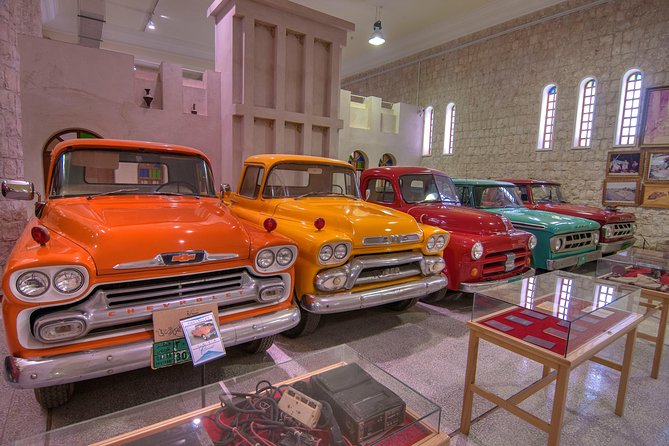 Cultural & Thrills: Sheikh Faisal Museum & Camel Race Adventure - Seeing Al-Shahaniya Camel Race Track