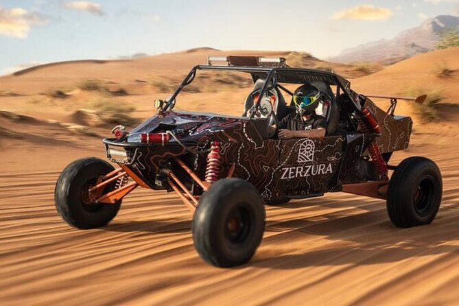 Doha: Desert Safari: Dune Bashing, Quad Bikes & Camel Rides - Guide service and the small-group advantage