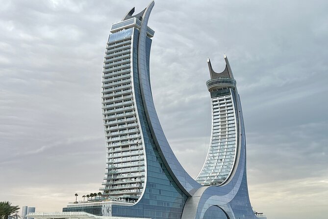 Doha Highlights Guided Tour With Dhow Cruise - What the guide adds to the route