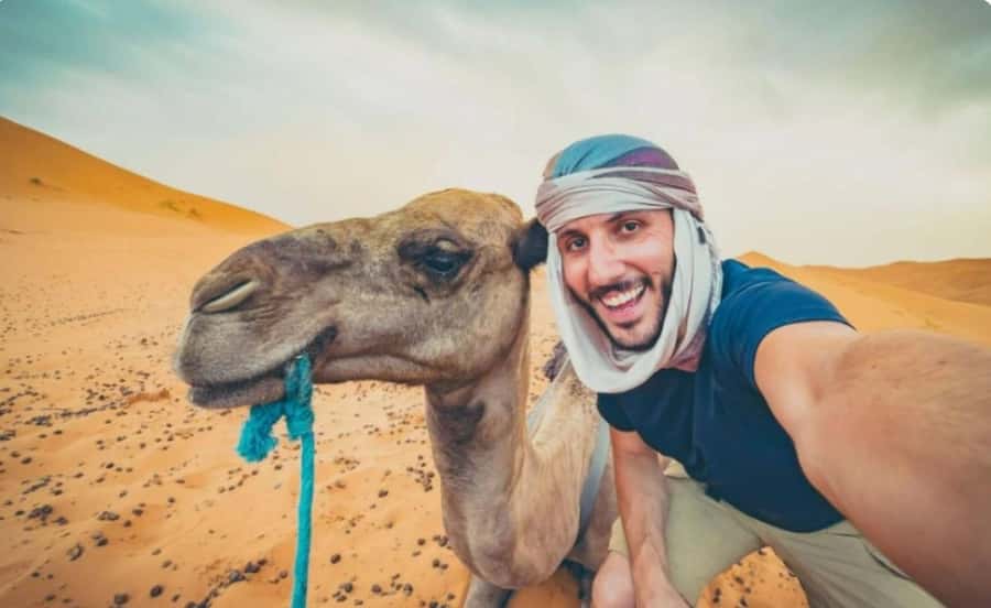 Doha : Inland Sea Desert Safari ,Camel Ride & Sandboarding - A Four-Hour Taste of Qatar’s Desert