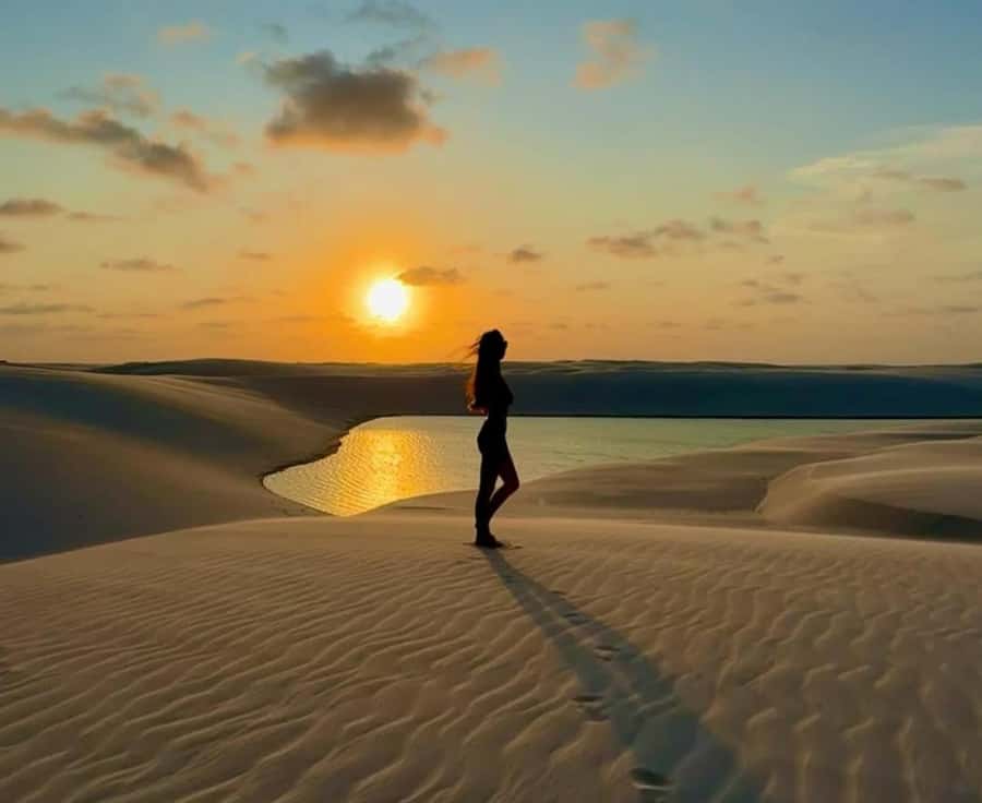 Doha: Inland Sea Desert Safari with Sunset & Sunrise Views - Dune bashing with room for sandboarding