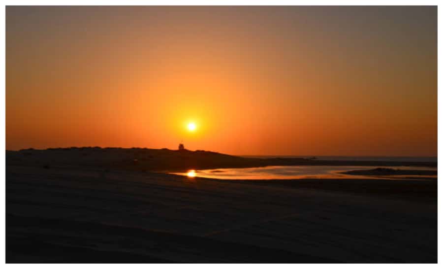 Doha: Overnight Desert Safari with 4x4 Ride and Camp Stay - Leaving Doha for Qatar’s southern desert
