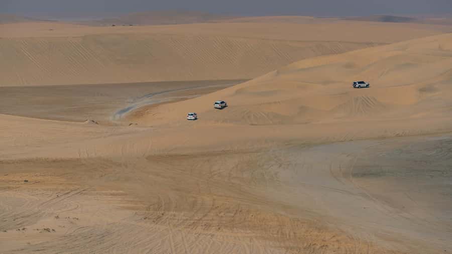 Doha Private Desert Safari, inland sea, sand boarding - The guide can shape the whole day
