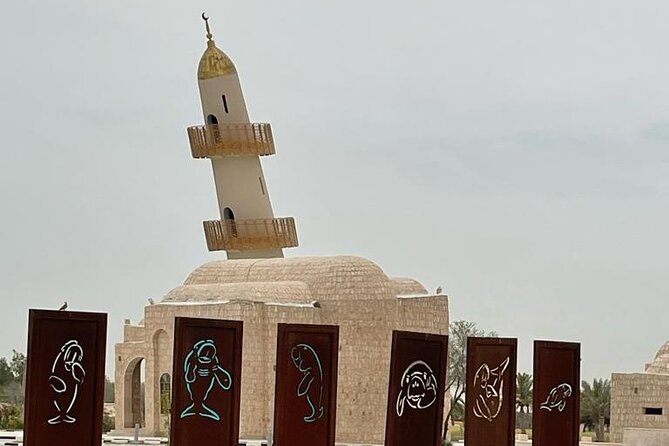 Doha, Qatar: Came Racing Track, Oryx & Sheikh Faisal Museum Tour. - The Arabian oryx stop in about 15 minutes