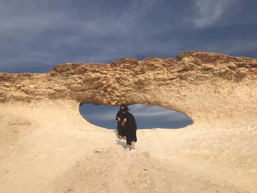 Doha; Richard Serra Installation, Mushroom rock and Zekreet - The one-hour drive into open country