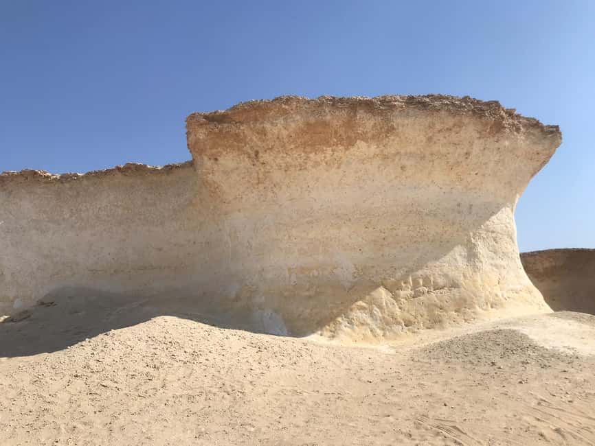 Doha; Richard Serra Installation, Mushroom rock and Zekreet - Four steel plates in the Brouq Nature Reserve