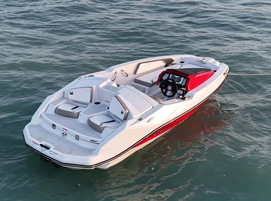 Doha: Speed Boat Adventure – 1 Hour Thrill Ride - The confusing desert activities in the schedule