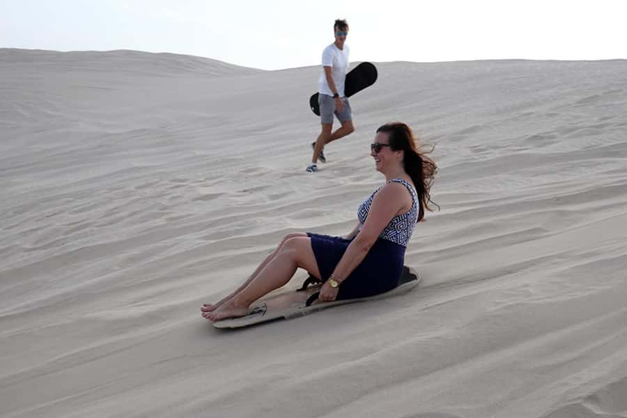 From Doha: 8-hour Safari Tour with Desert Beach Experience - Five hours at Al Majles Resort