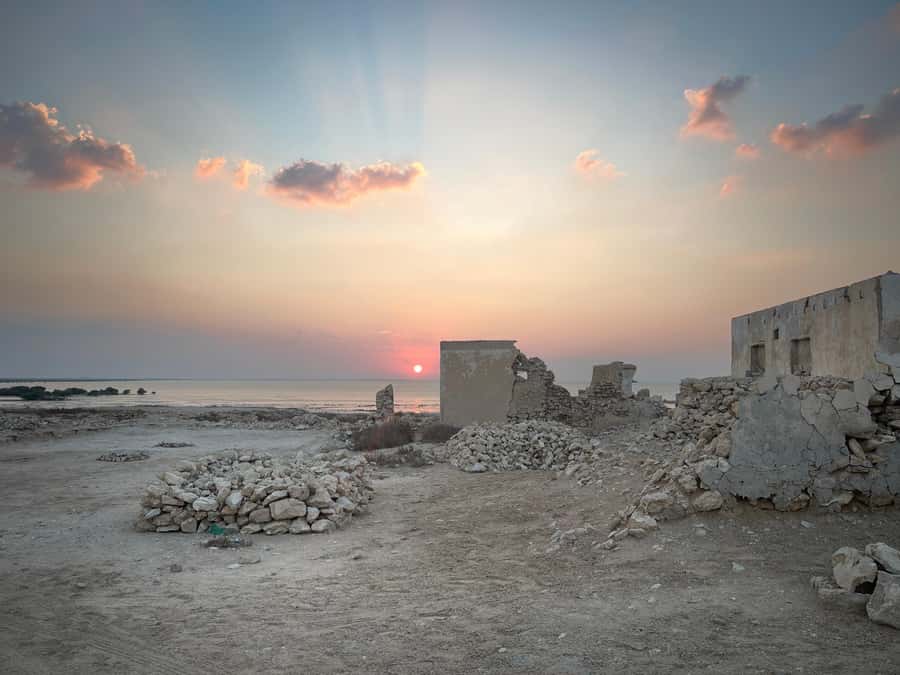 North of Qatar: Olafur Eliasson Exibit, Zubara fort & jumail - My recommendation