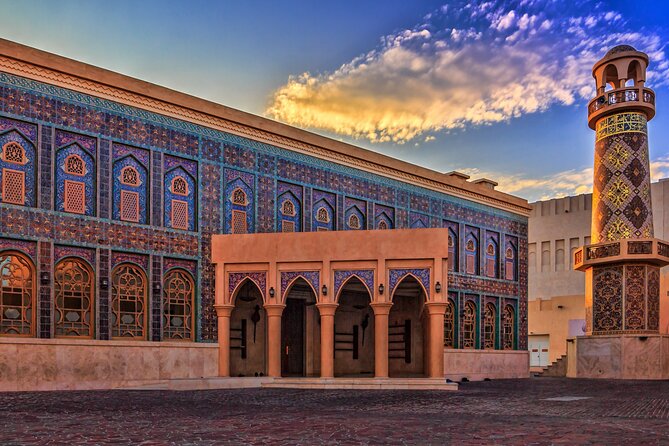 Private City Tour of Doha |Souq Wagif,Corniche,The pearl, Katara - Why the private format matters