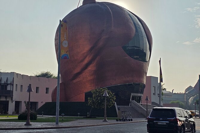 Private City Tour with Certified Tour Guide in Doha - The Pearl: polished waterfront Doha
