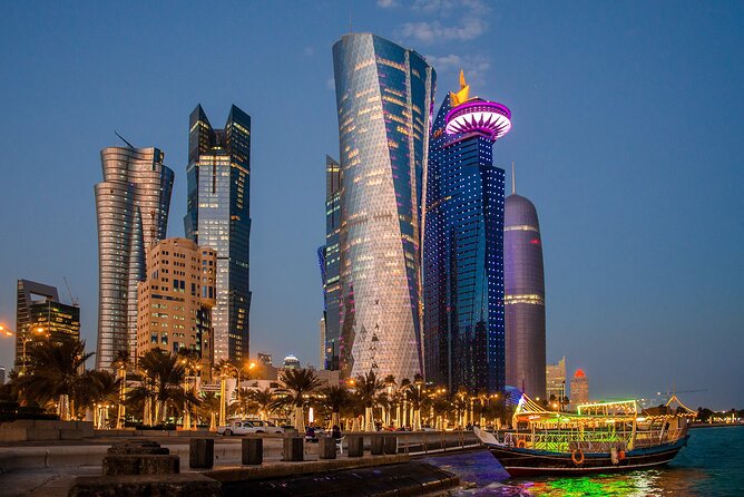 Private Photoshoot in Doha with All Must-See Sites - National Museum of Qatar in a 20-minute session