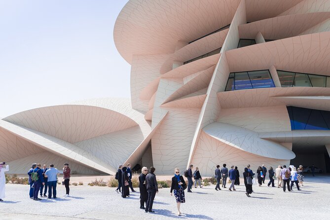 Private Photoshoot in Doha with All Must-See Sites - 50 or 70 edited images, plus the originals