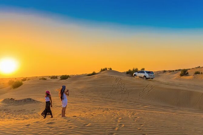 Tranquil Sands A Serene Desert Safari Experience - Reaching Khor Al Adaid and the Inland Sea