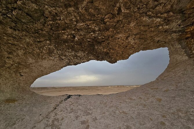 West Of Qatar, Mushroom Rocks, Camel Racing Track, Richard Serra - Al Shahaniya Camel Racing Track: Qatar’s living sporting tradition
