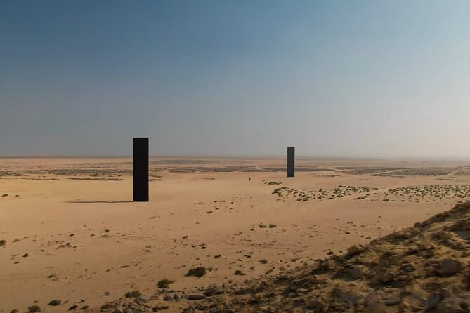 West Of Qatar, Mushroom Rocks, Camel Racing Track, Richard Serra - Mushroom Rocks and the strange shapes of the desert