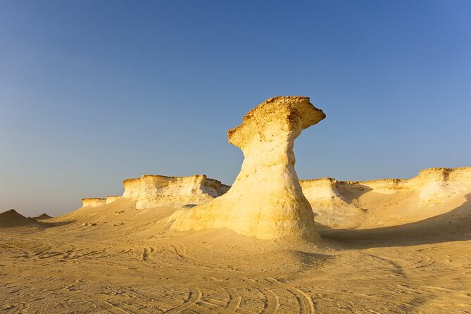 West of Qatar Tour || Richard Serra || Mushroom Rock Formation - Zekreet Beach and the white cliffs